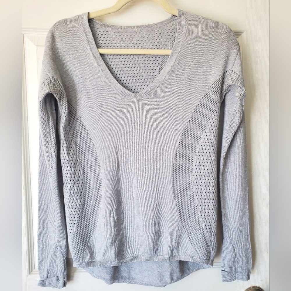 Lululemon Still Movement Sweater Heathered Dawn Blue Size 6